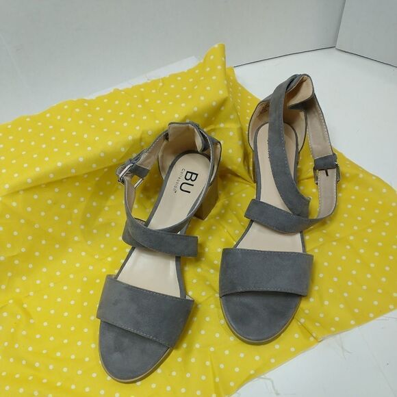 BU Collection Womans Sz 12 Faux Suede Block Heel Sandals Gray - Picture 4 of 10